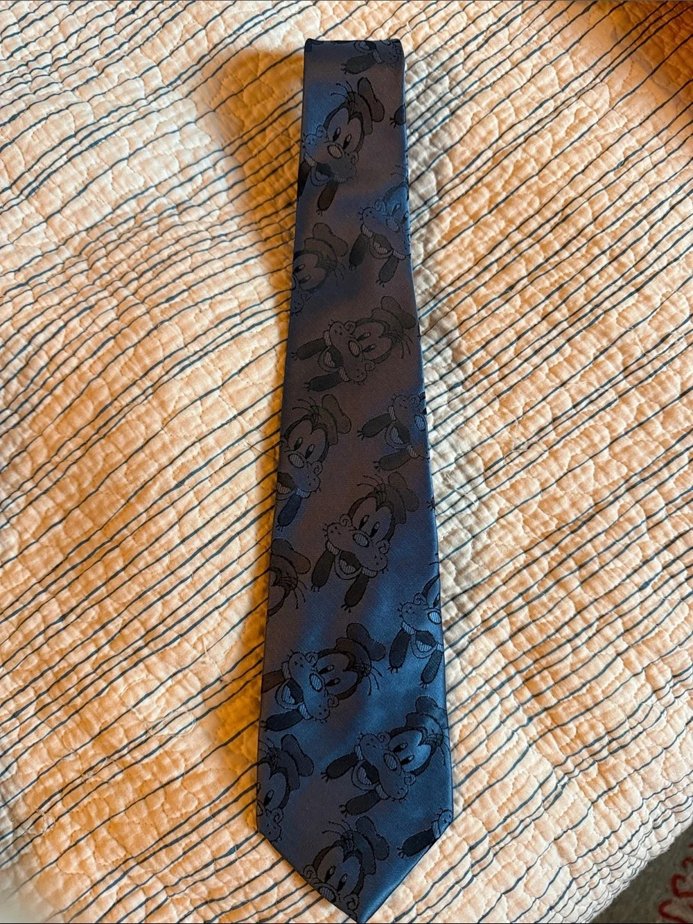 Disney Men's Dark Navy Goofy Jacquard Tie